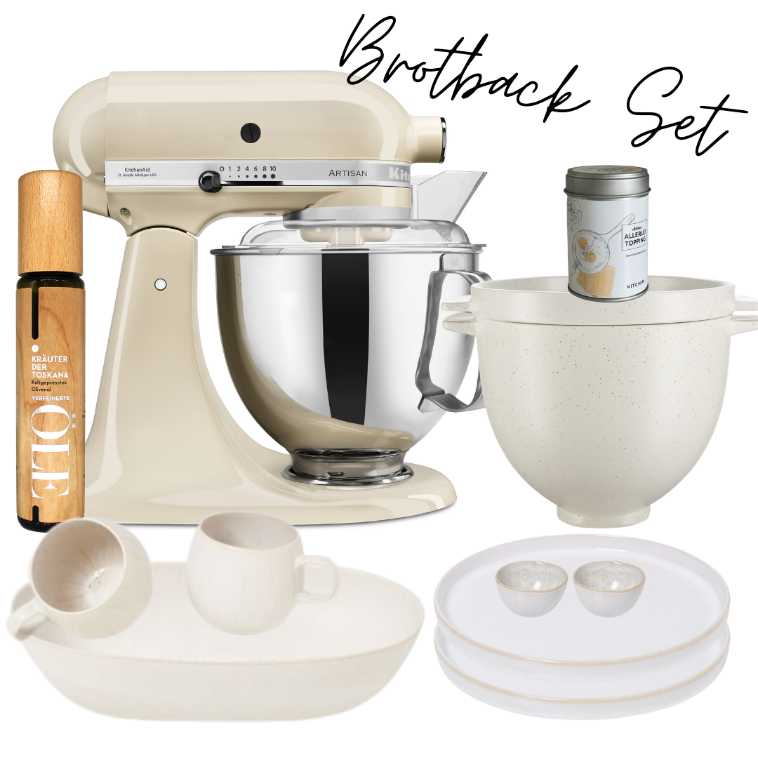 KitchenAid 4,7 l Artisan -  Creme inkl. Brotback-Set und Motel a Mio Geschirr-Set